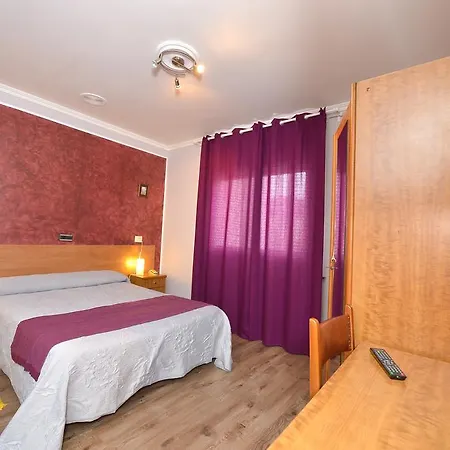 Santa Cruz Szálloda *