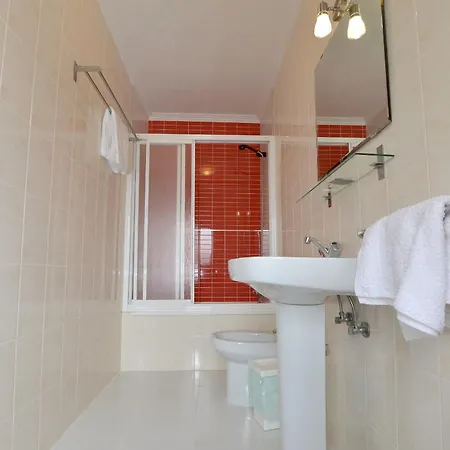 Santa Cruz Szálloda *