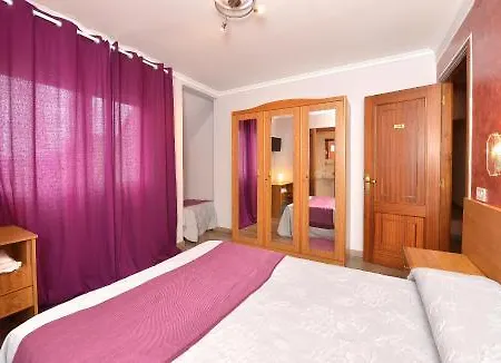 Santa Cruz Hotel *